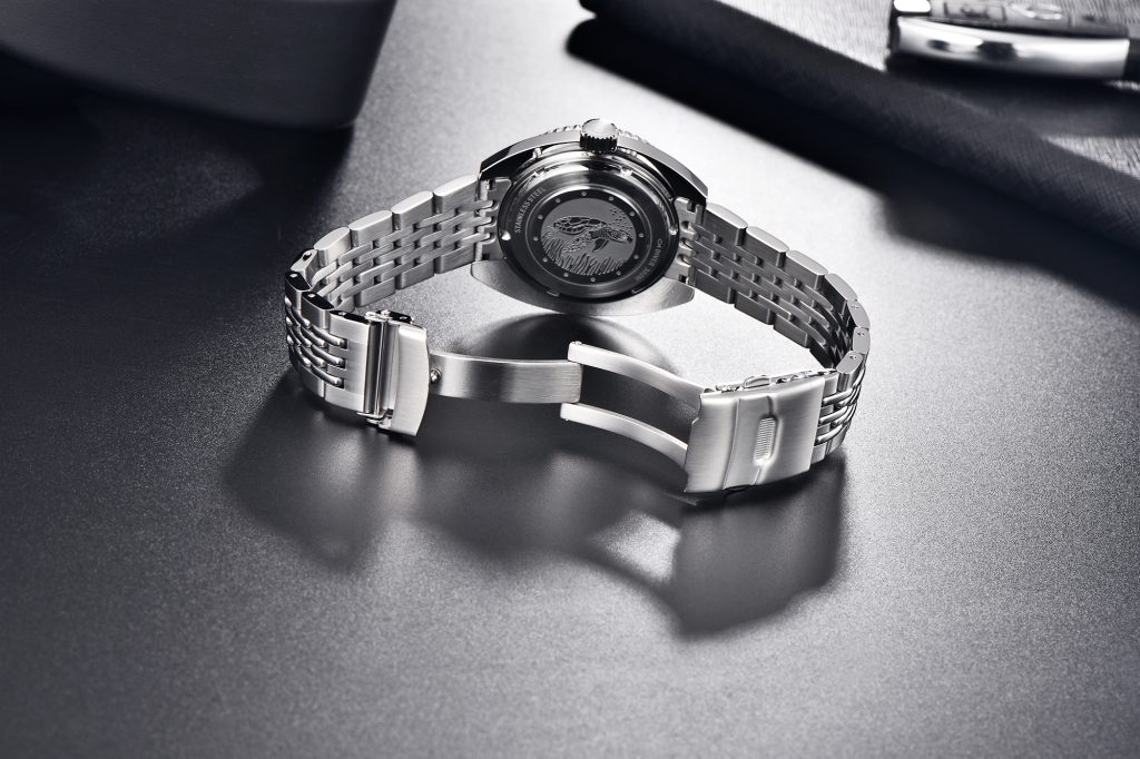 make watches