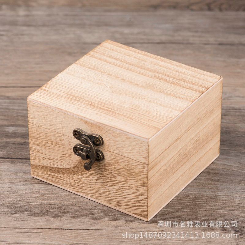 watch box with lock