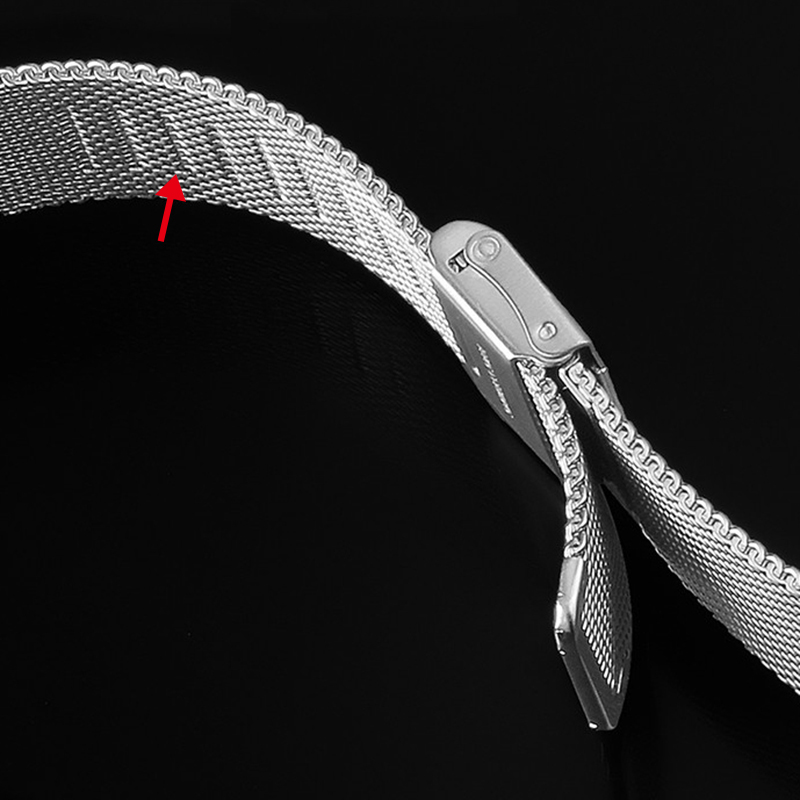 Custom logo on the buckle of stainless steel watch mesh band