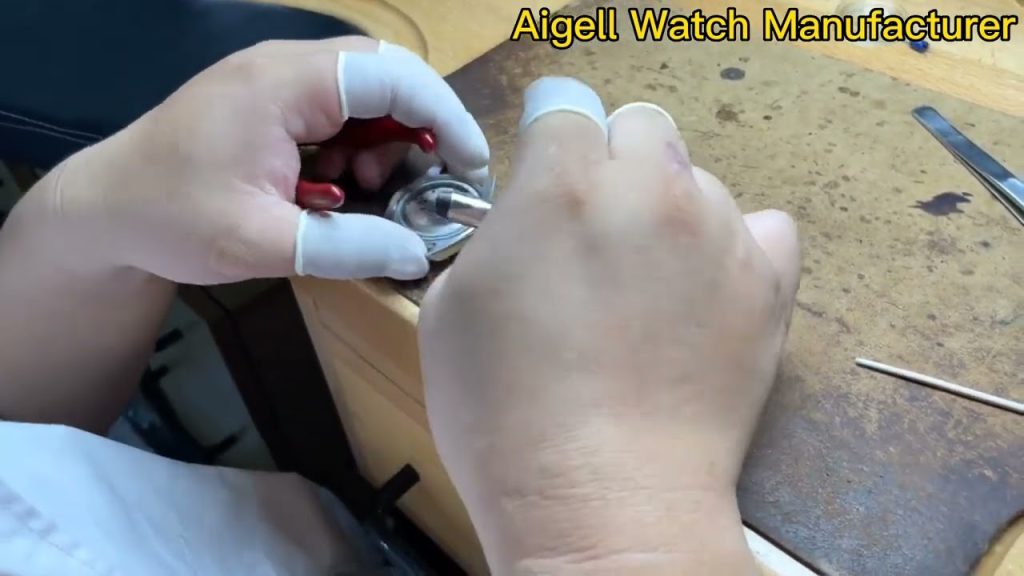 Aigell Watch's Exquisite Collection of Quartz Leather Watches 3 watch assemble process Aigell Watch, custom watch service, Quartz leather watches, watch accessories wholesale, wholesale watch supplier